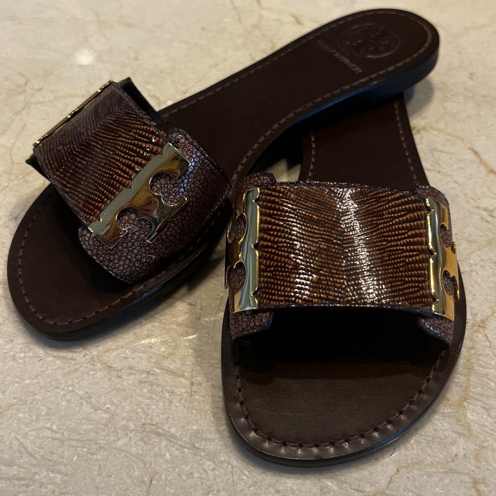 TORY BURCH (6) Brown and Gold Slides